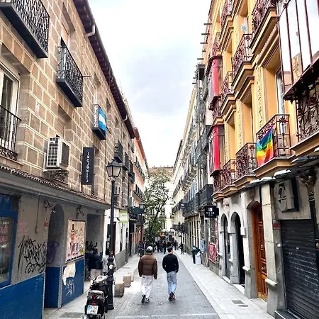 Cómodo y acogedor apartamento en Madrid Centro Exterior foto